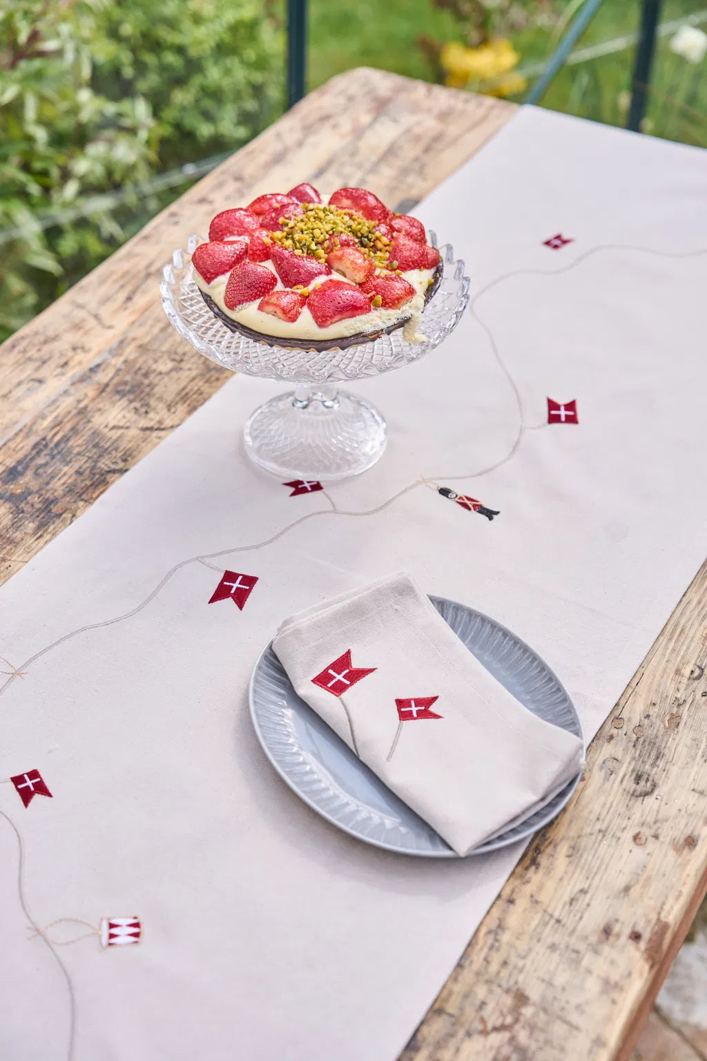 Bordløber m/broderi flag