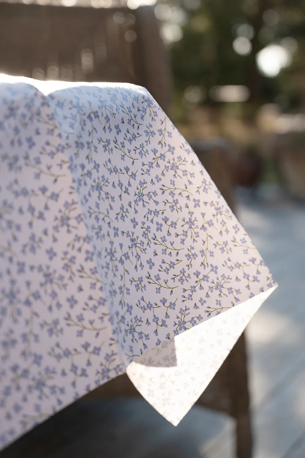 Voksdug, blå blomster