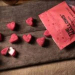 MALLOW HEARTS – SKUMFIDUSER MED HVID CHOKOLADE & HINDBÆR 90G
