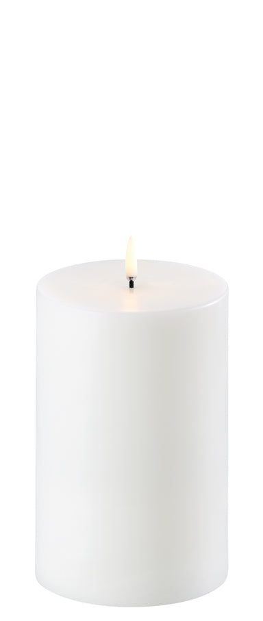 Uyuni - Pillar Candles Smooth Nordic White W10,1 x H15,2cm