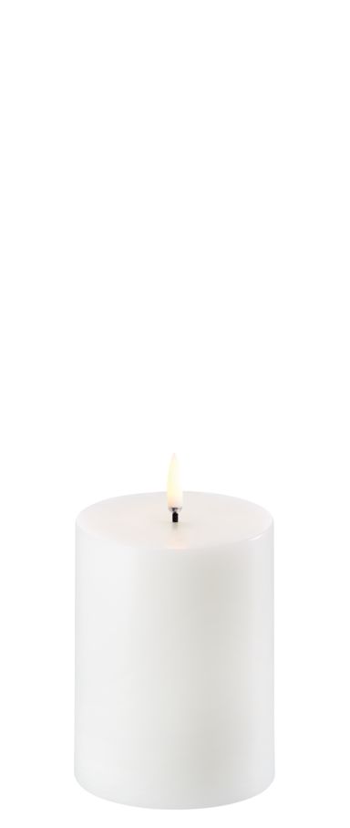 Uyuni - Pillar Candle Nordic White W7,8 x H10,1 cm