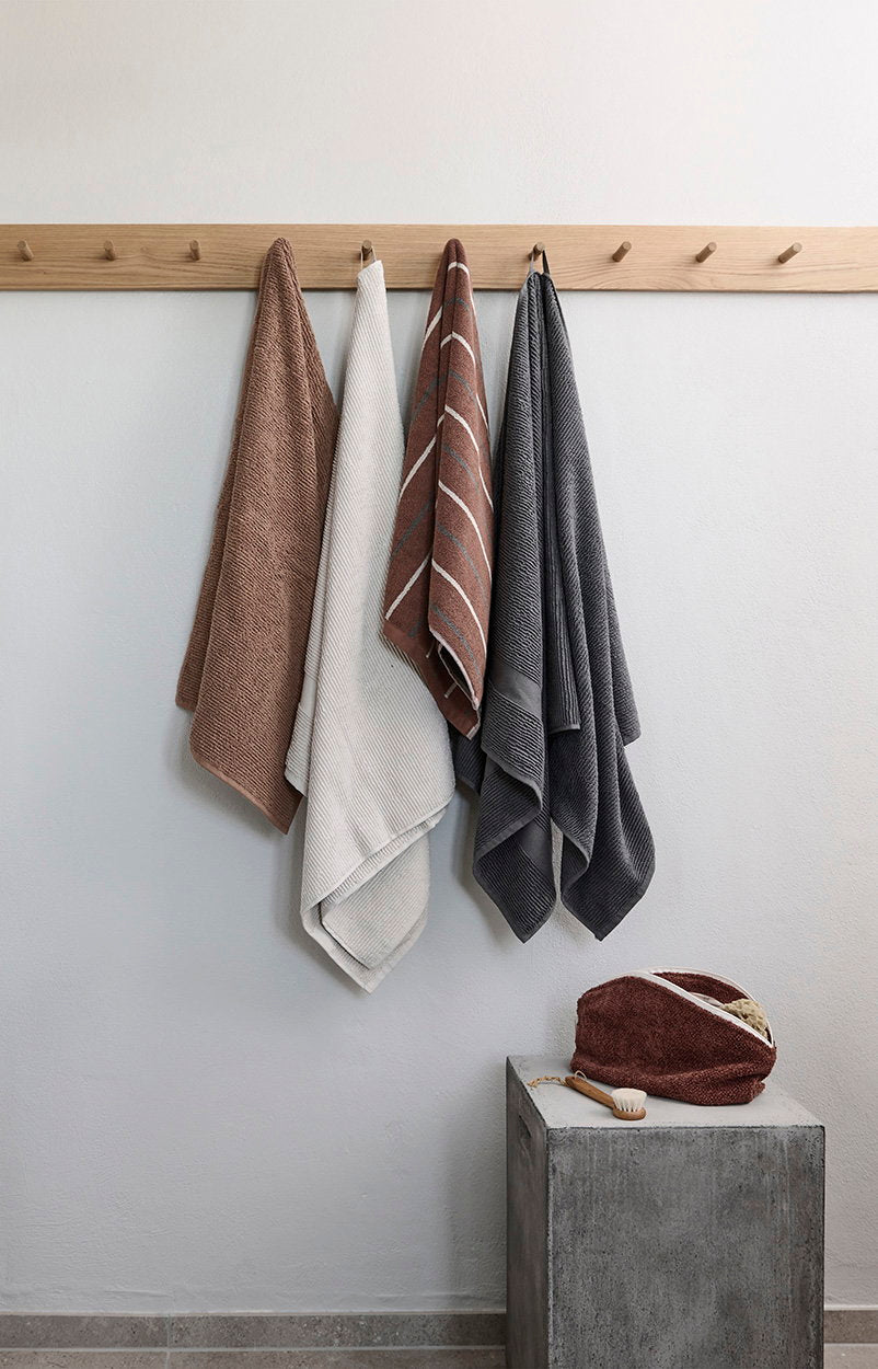 Compliments Slow – Grey