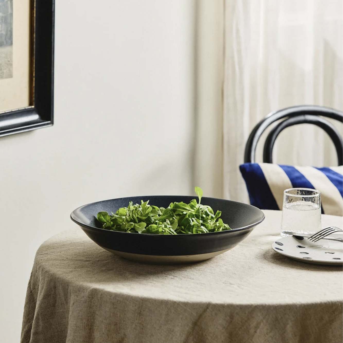 GRAINY salatskål i keramik - ø34 cm - mørkeblå