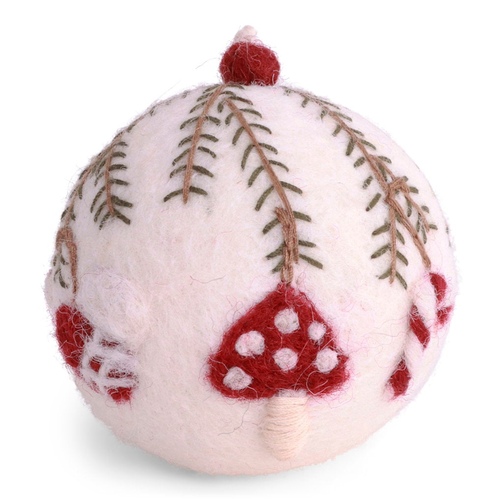 Hvid julekugle med ornamenter – Gry & Sif