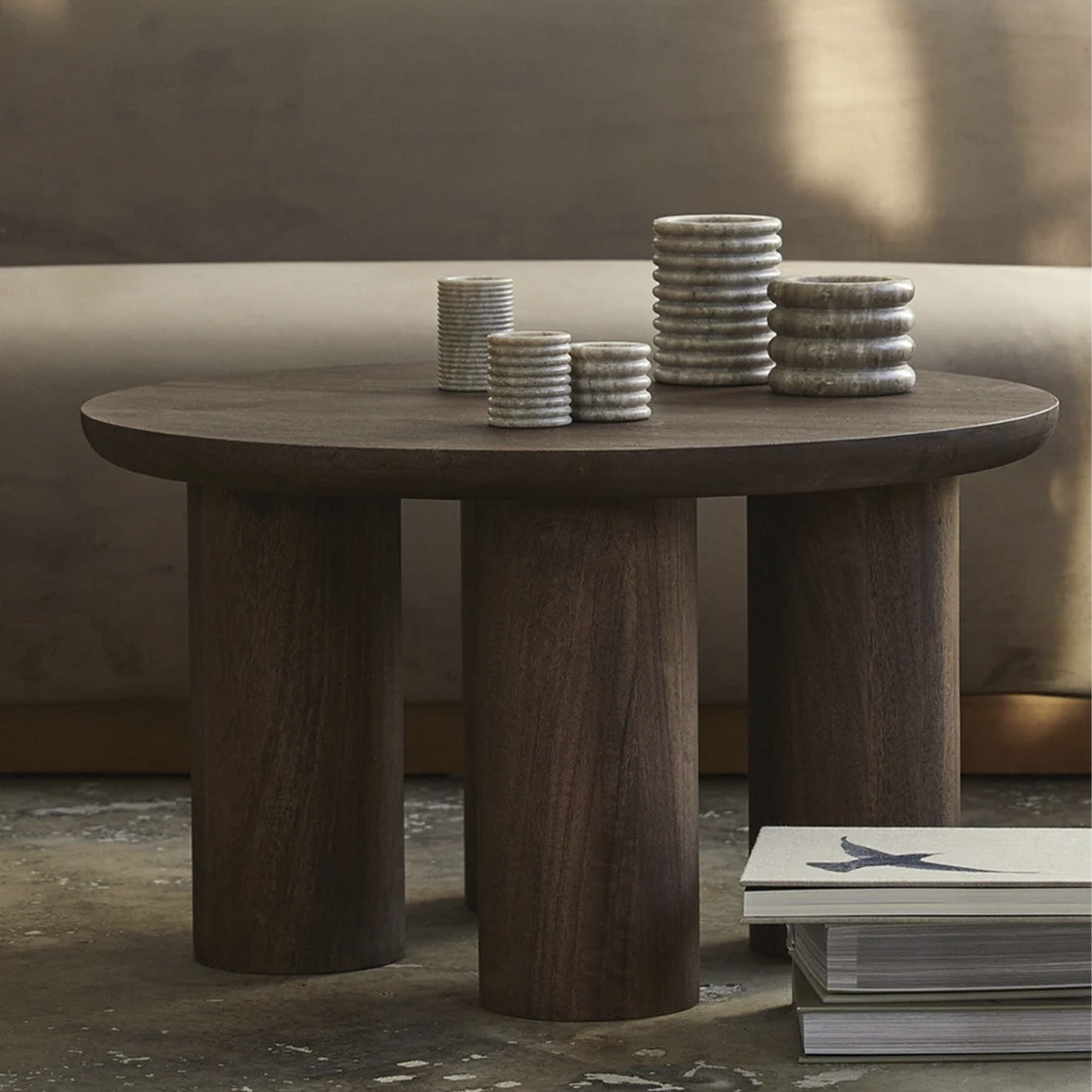 OTOK fyrfadsstage i marmor