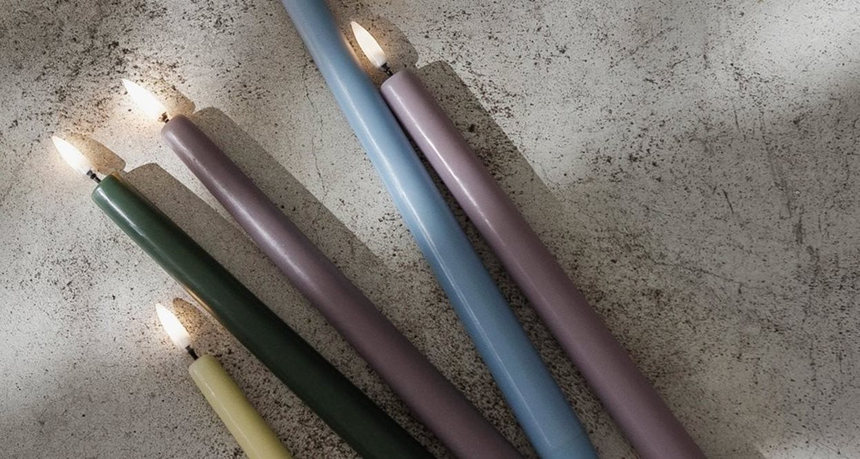 LED Classic Taper Candles, Pine Green (2,3 x 25 cm)