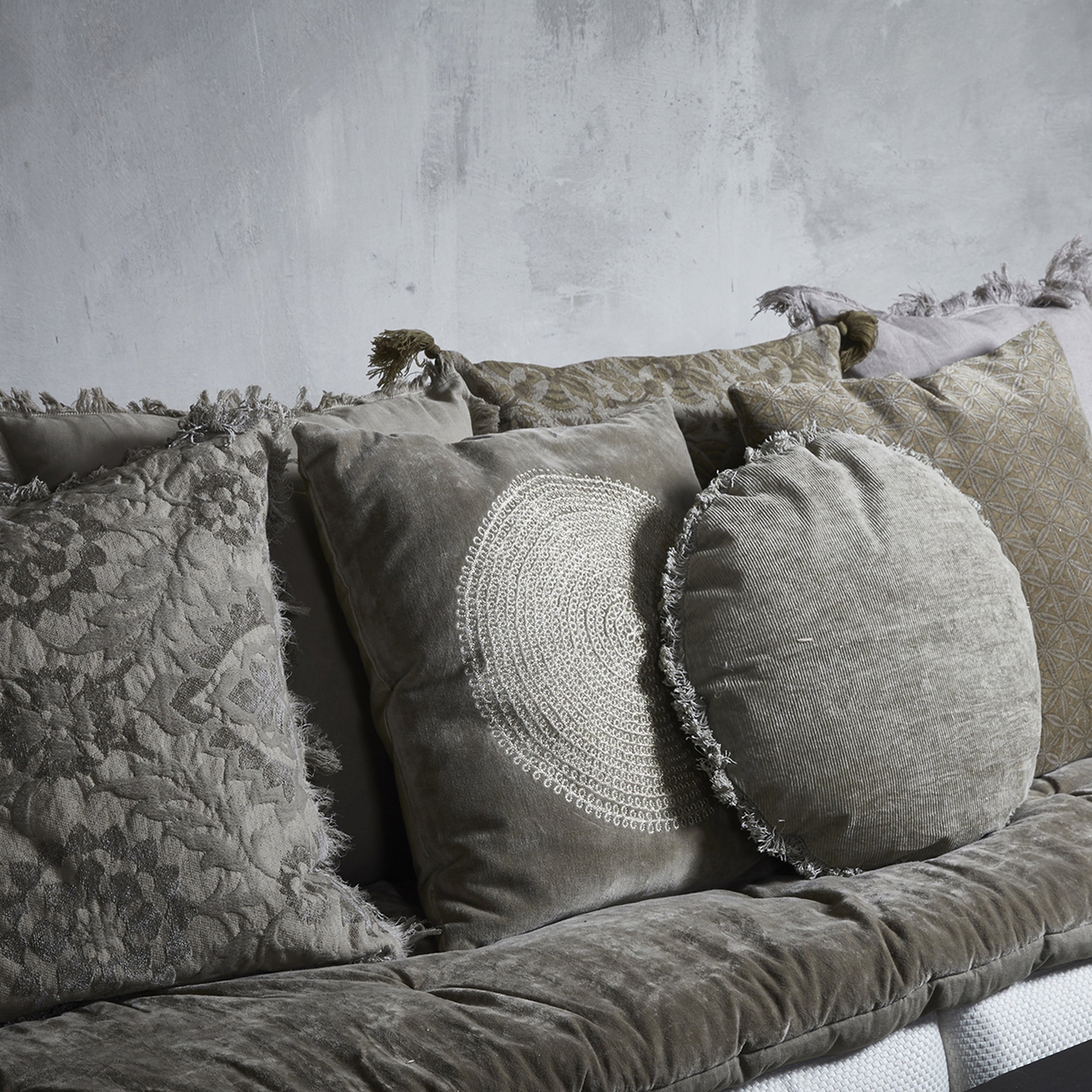 Pude m/fyld 50x50cm bomuld/velour , Grey