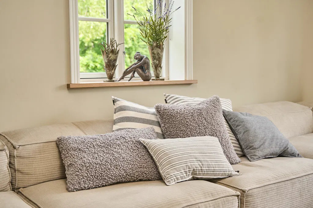 Pude m/fyld, pels grå 60x40cm