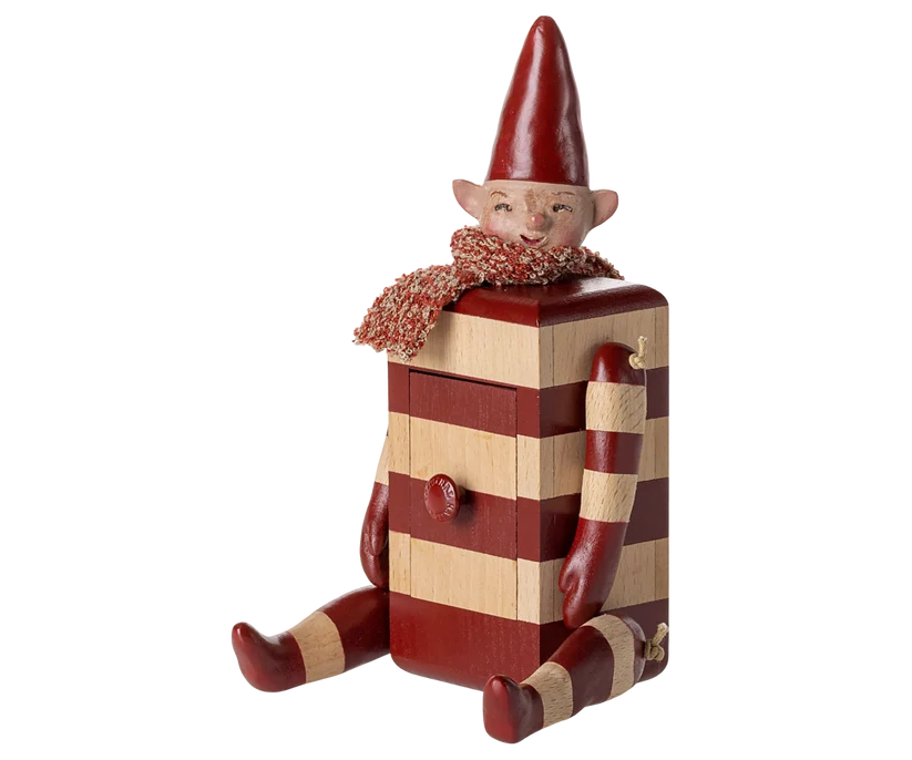 Nisse med skuffe, Rød