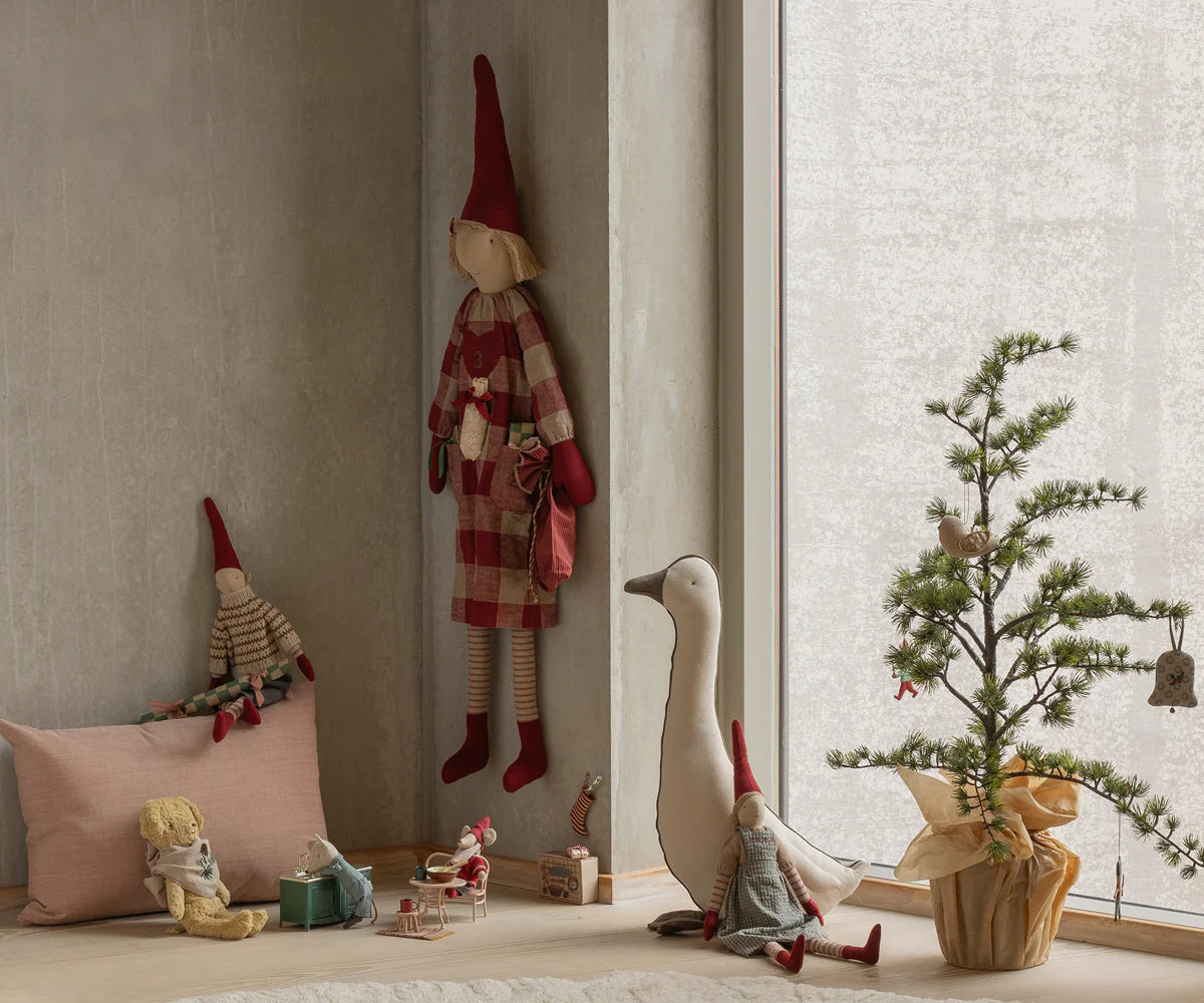 Nisse, str. 3 - Pige