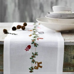 Julebordløber med klassiske motiver