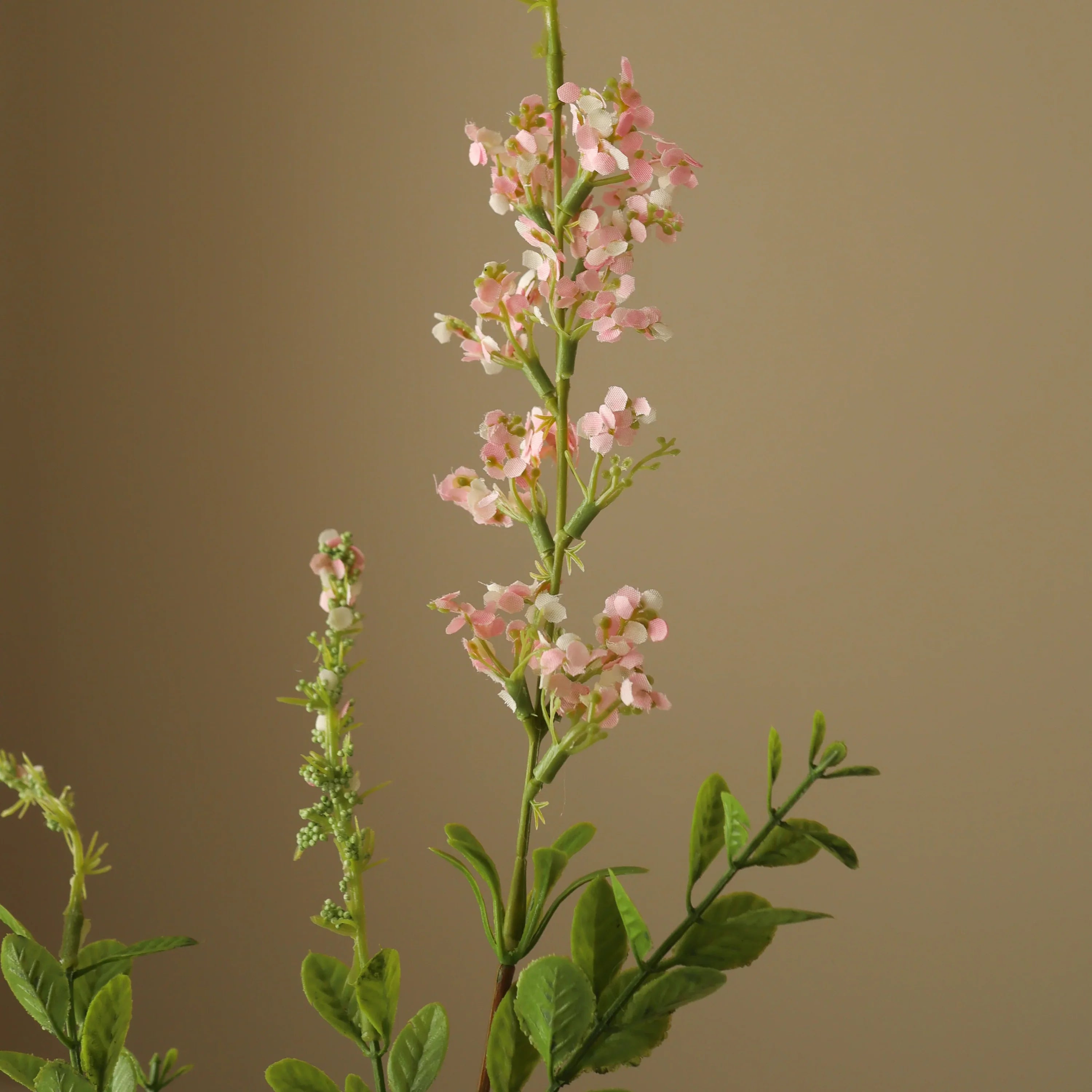 Lyserød vild blomst