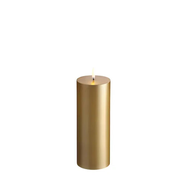LED pillar candle, Gold finish, Smooth, 7,8x15 cm