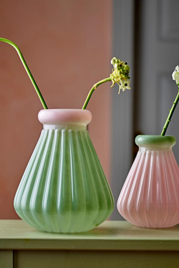 Judith Vase, Rosa, Glas