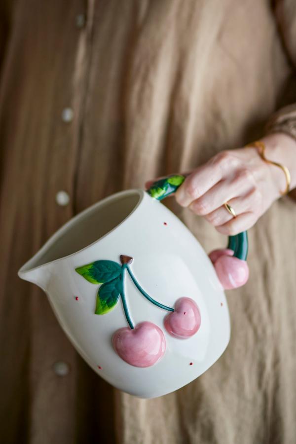 Berrie Kande, Rosa, Stentøj