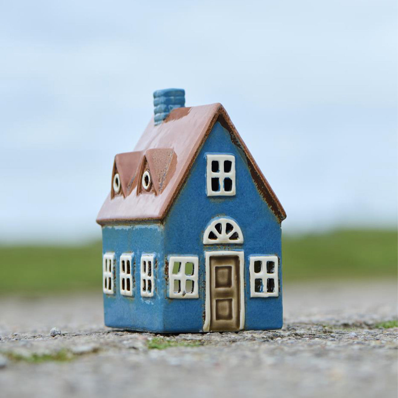 Nyhavn hus t/fyrfadslys brun dør