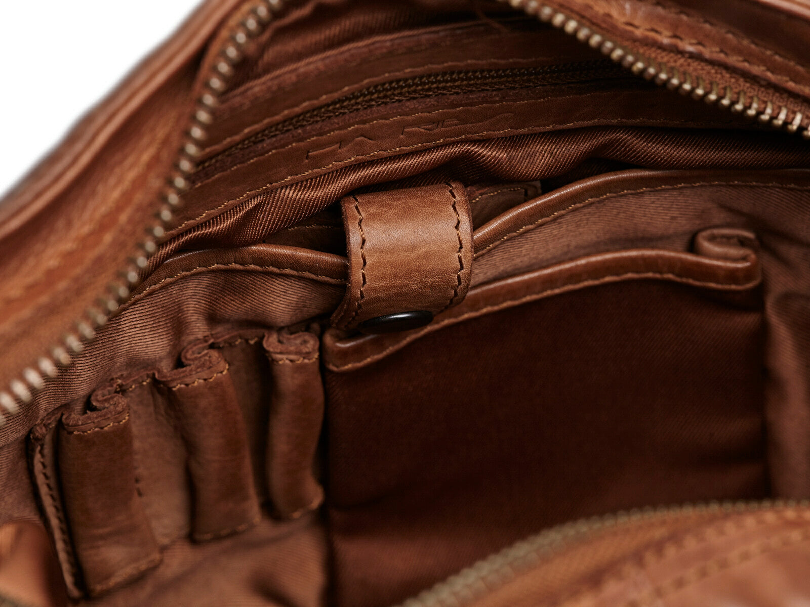 Rummelig crossbody
